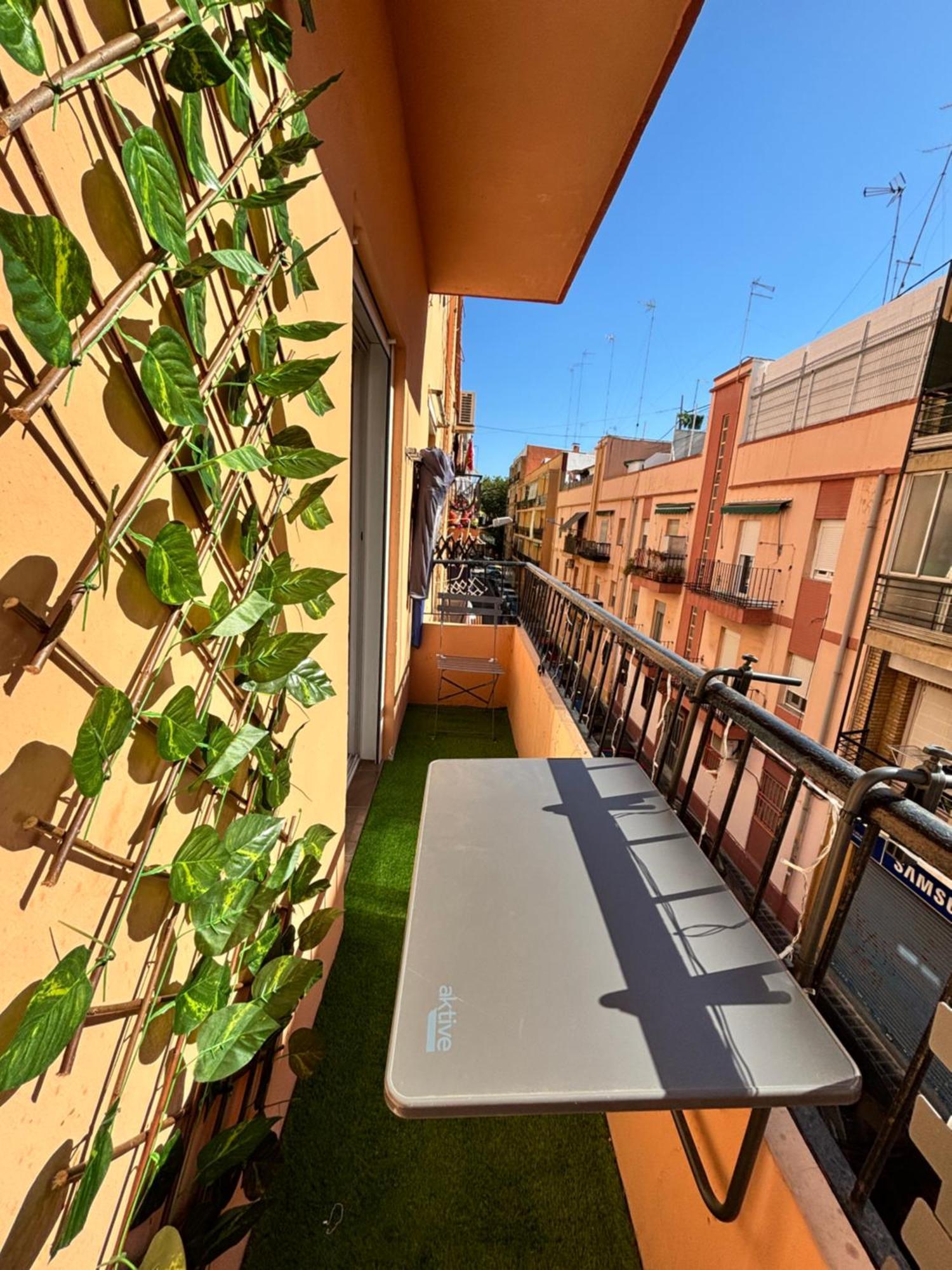 Cute And Cosy Apartment Valencia Exteriör bild